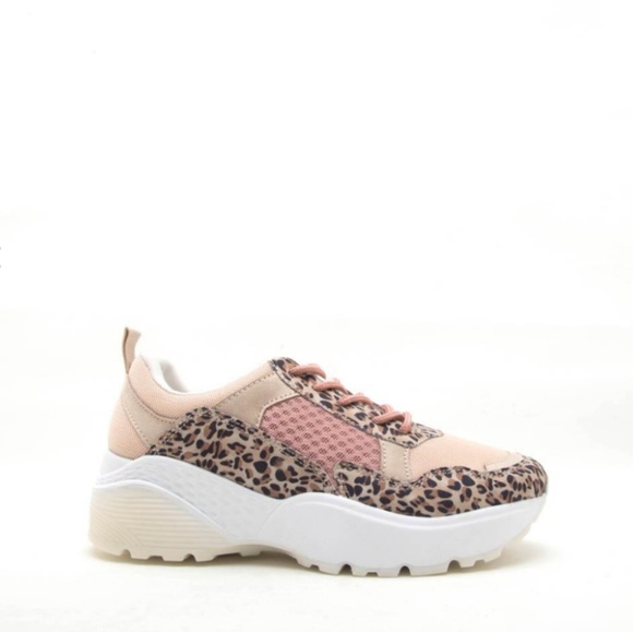 *LAST ONES* Leopard sneakers - Picture 3 of 6